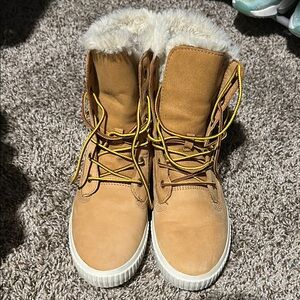 Timberland Tan Fur-Lined Boots